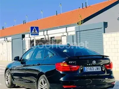 Usado BMW 318 Gran Turismo Sport Line 143 CV (105 kW) 2014 Negro Berlina