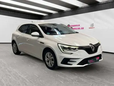 Usado Renault Mégane IV Intens 116 CV (85 kW) 2021 Blanco Utilitario