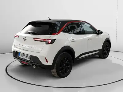 Usado Opel Mokka GS Line 130 CV (95 kW) 2022 Blanco SUV