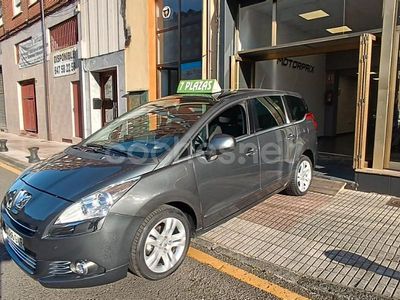 Usado Peugeot 5008 Sport 110 CV (80 kW) 2010 Gris / plata Monovolumen