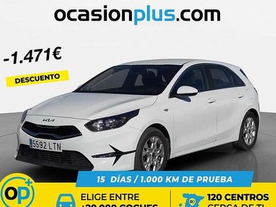 Käytetty Kia Ceed 101 HP (74 kW) 2021 Valkoinen Viistoperä