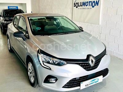 Usado Renault Clio V Business 90 CV (66 kW) 2022 Gris / plata Berlina