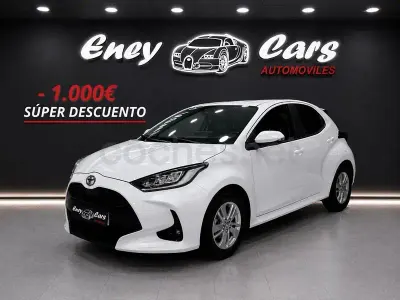 Usado Toyota Yaris Hybrid Active 116 CV (85 kW) 2024 Blanco Berlina