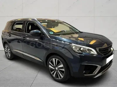 Usado Peugeot 5008 GT-line 150 CV (110 kW) 2018 Azul SUV