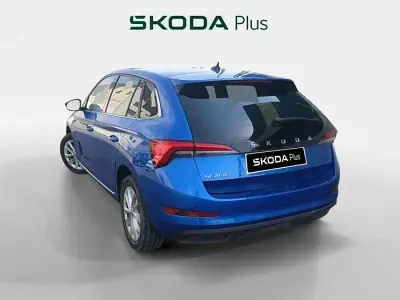 Usado Skoda Scala Selection 95 CV (69 kW) 2024 Azul Utilitario