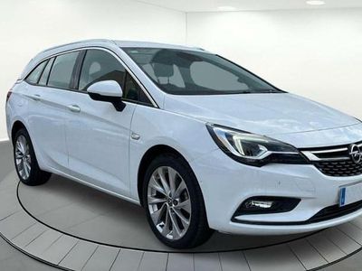 Usado Opel Astra Excellence 110 CV (80 kW) 2017 Blanco Familiar