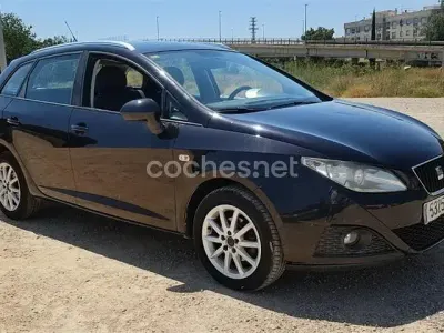 Usado Seat Ibiza ST Copa 90 CV (66 kW) 2011 Negro Familiar