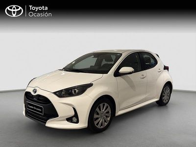 Usado Toyota Yaris Active 116 CV (85 kW) 2022 Blanco Utilitario