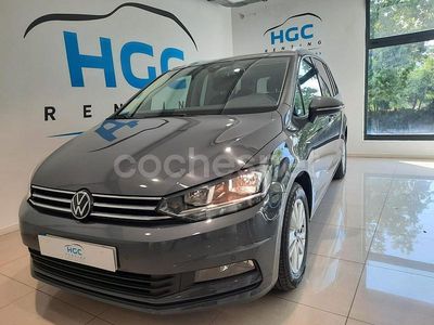 Gris / plata Usado 2025 VW Touran Life Monovolumen | 33.990 € (Precio justo)