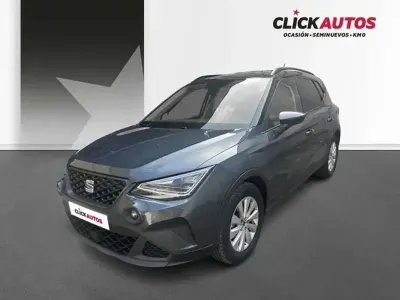 Usado Seat Arona Style 95 CV (69 kW) 2025 Gris SUV