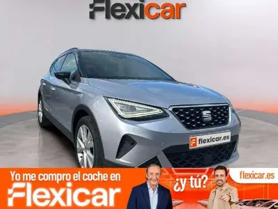 Usado Seat Arona Xperience 110 CV (80 kW) 2022 Gris SUV
