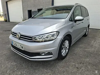 Usado VW Touran Advance 150 CV (110 kW) 2016 Gris / plata Monovolumen