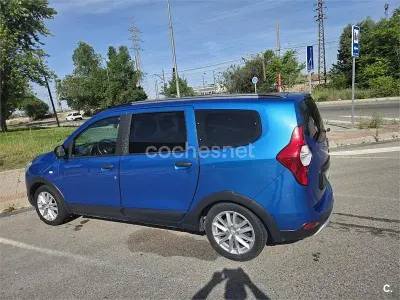 Usado Dacia Lodgy Comfort 115 CV (84 kW) 2021 Azul Monovolumen