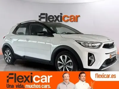 Usado Kia Stonic 120 CV (88 kW) 2021 Blanco SUV