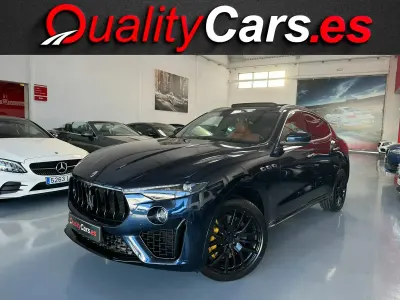Usado Maserati Levante 350 CV (257 kW) 2019 Azul SUV