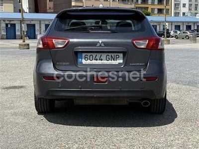 Gris / plata Usado 2009 Mitsubishi Lancer Sportback Instyle Berlina | 4900 €