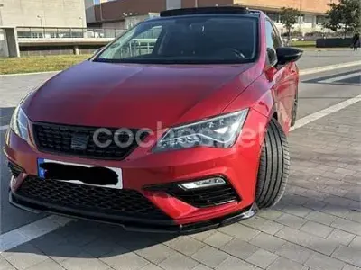 Usado Seat Leon FR 180 CV (132 kW) 2018 Rojo Berlina