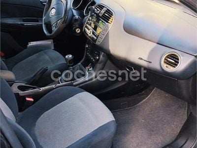 Usado Fiat Bravo Dynamic 120 CV (88 kW) 2008 Negro Utilitario