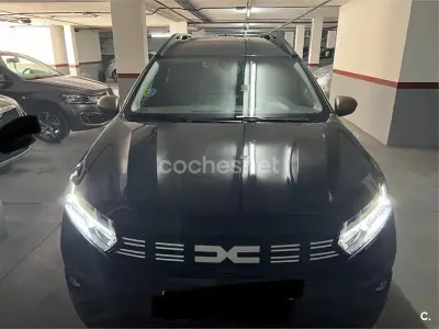 Usado Dacia Jogger Extreme 100 CV (73 kW) 2023 Negro Monovolumen