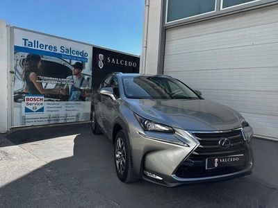 Usado Lexus NX300h Executive Line 197 CV (144 kW) 2015 Gris / plata SUV