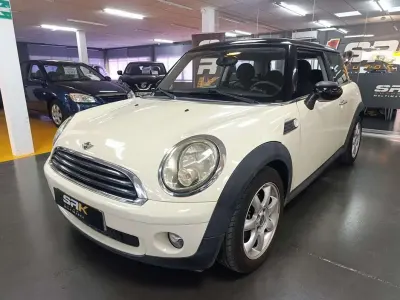 Usado Mini ONE 95 CV (69 kW) 2008 Beige Utilitario