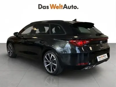 Käytetty Seat Leon FR 150 HP (110 kW) 2025 Musta