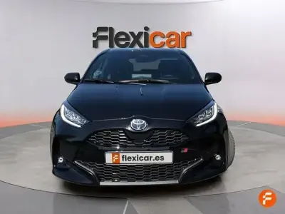 Usado Toyota Yaris Sport 130 CV (95 kW) 2025 Negro Utilitario