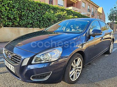 Gris Usado 2012 Volvo S60 Summum Berlina | 7989 €