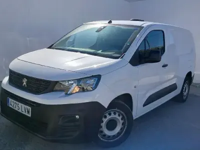 Usado Peugeot Partner Premium 100 CV (73 kW) 2022 Blanco Monovolumen