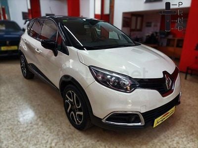 Usado Renault Captur Zen 120 CV (88 kW) 2017 Beige SUV