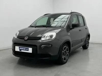 Usado Fiat Panda City Life 70 CV (51 kW) 2022 Gris Utilitario