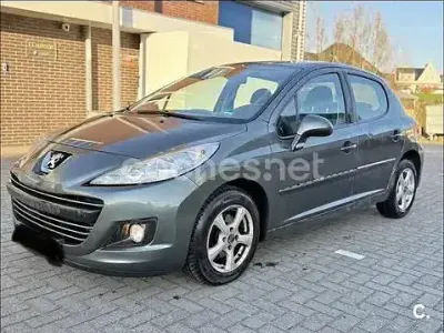 Usado Peugeot 207 Sport 95 HP (69 kW) 2009 Cinzento Sedan