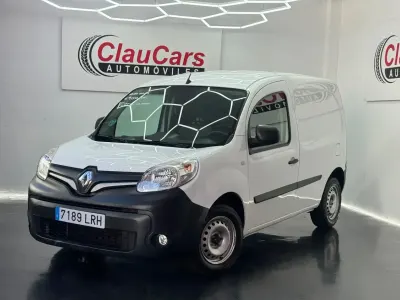 Usado Renault Kangoo 95 CV (69 kW) 2021 Blanco Monovolumen