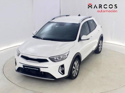 Blanco Usado 2024 Kia Stonic SUV | 20.300 € (Un poco caro)