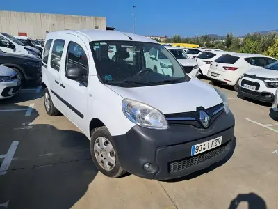 Usado Renault Kangoo 90 CV (66 kW) 2019 Blanco Monovolumen