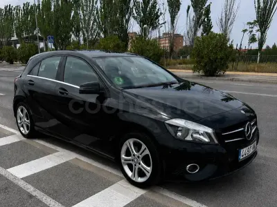 Usado Mercedes A180 Style 122 CV (89 kW) 2015 Negro Berlina