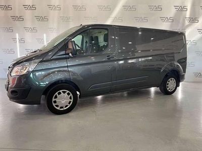 Usado Ford Tourneo Trend 170 CV (125 kW) 2018 Gris Monovolumen