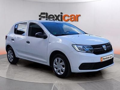 Usado Dacia Sandero Ambiance 73 HP (53 kW) 2017 Branco Sedan