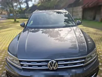 Usado VW Tiguan Sportline 239 CV (175 kW) 2017 Gris SUV