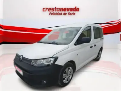 Usado VW Caddy 102 CV (75 kW) 2021 Blanco Monovolumen