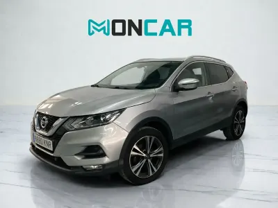 Usado Nissan Qashqai N-Connecta 115 CV (84 kW) 2018 Gris / plata SUV