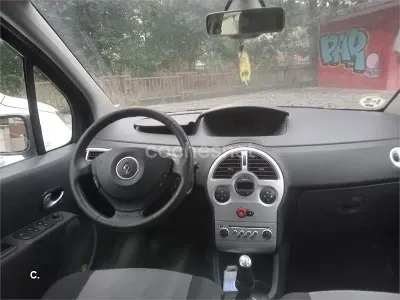Usado Renault Modus Authentique 70 CV (51 kW) 2008 Azul Monovolumen