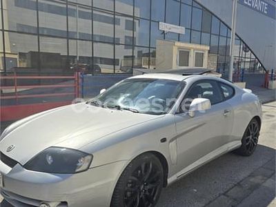 Usado Hyundai Coupé 167 CV (122 kW) 2002 Gris / plata Coupe