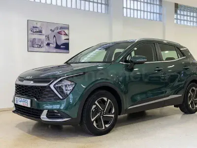 Käytetty Kia Sportage 136 HP (100 kW) 2024 Vihreä Katumaasturi