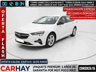 Usado Opel Insignia Business 122 CV (89 kW) 2022 Blanco Familiar