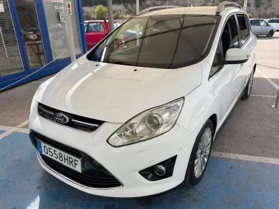 Usado Ford Grand C-Max Titanium 140 CV (102 kW) 2013 Blanco Monovolumen