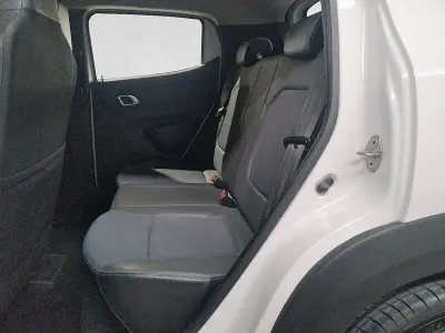 Usado Dacia Spring Comfort Plus 33 kW (45 CV) 2023 Blanco Utilitario