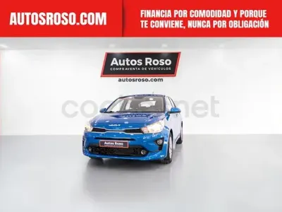Usado Kia Rio 84 CV (61 kW) 2023 Azul Berlina