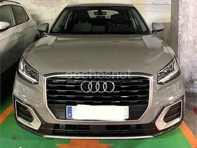 Usado Audi Q2 Design 116 CV (85 kW) 2019 Gris / plata SUV