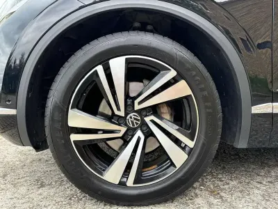 Usado VW Touareg 231 CV (169 kW) 2022 Negro SUV